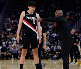 曝开拓者主帅比卢普斯因涉嫌非法赌博被FBI逮捕